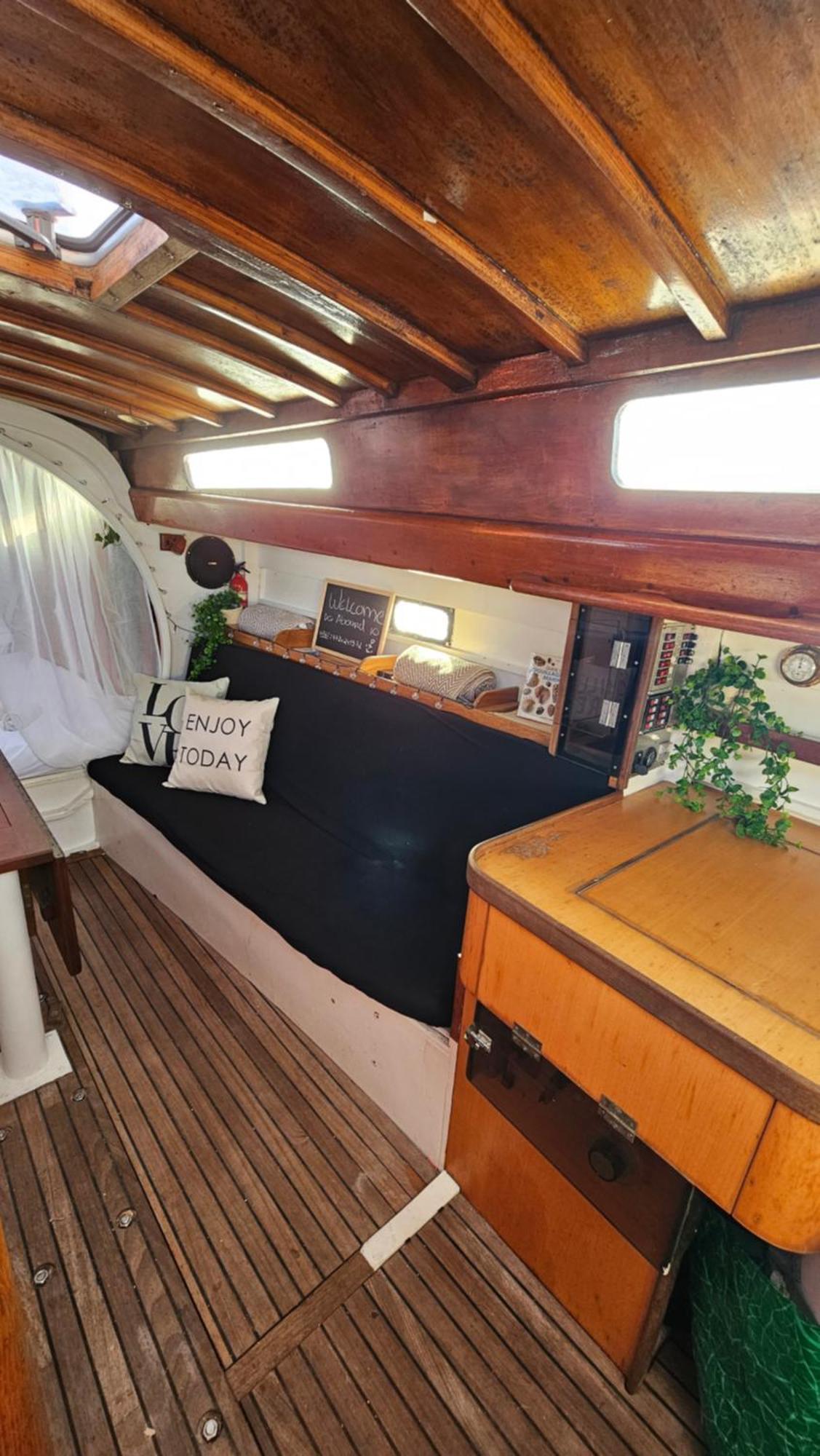 Alpha - Boat House *